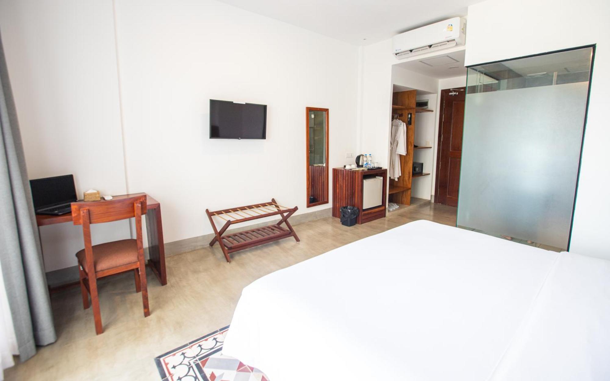 Khách sạn Daco